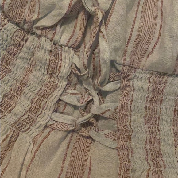 blouse - Picture 2 of 3